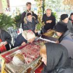 A început pelerinajul religios de la Iaşi: Peste 11.000 de oameni se află la rând, iar timpul de aşteptare depăşeşte şapte ore
