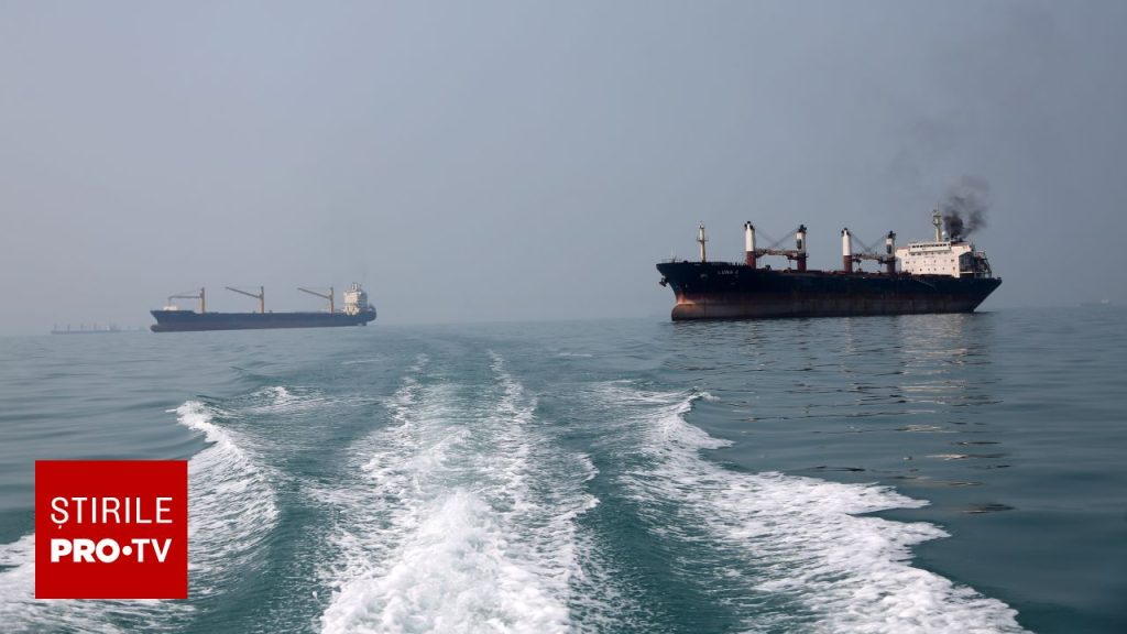 Tot mai puține nave prin Strâmtoarea Ormuz. Ce se întâmplă pe ruta care transportă o cincime din petrolul mondial