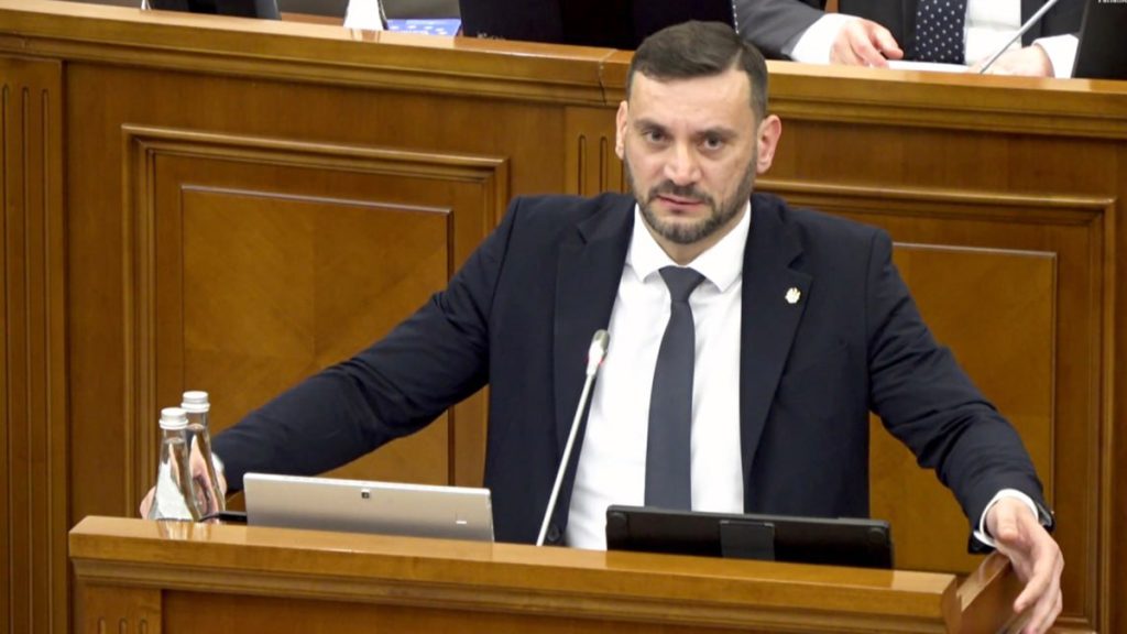 Nicolae Margarint, discurs emoționant în Parlament. Partidul Nostru propune cumularea pensiei de dizabilitate cu pensia pentru limită de vârstă pentru TOATE categoriile de persoane cu dizabilități