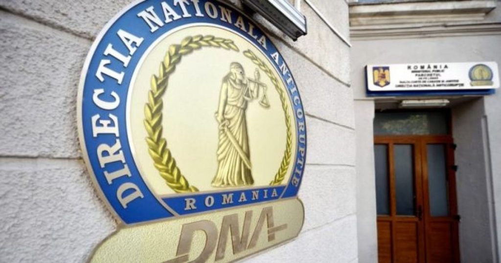 Bărbat cercetat de DNA după ce ar fi primit bani pentru a facilita promovarea unui examen de ofițer în armată