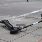 Caraş- Severin: Accident între două trotinete electrice în Reşiţa / Unul dintre trotinetişti consumase alcool/ El a fost amendat cu 1.300 de lei