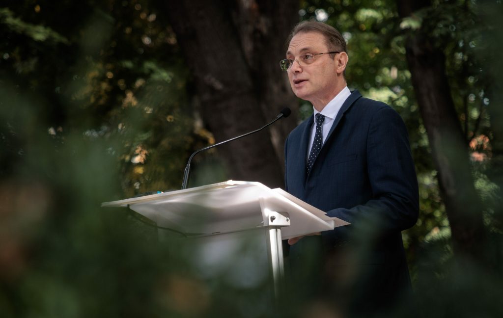Luca Niculescu: „Va exista o indexare a pensiilor” în 2027. Ce spune despre salarii și măsurile de relansare economică