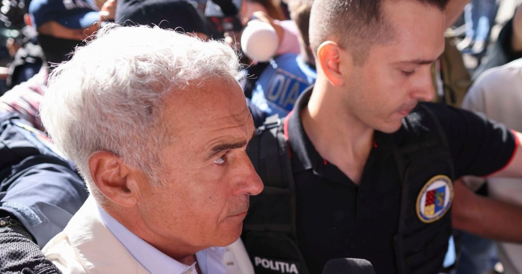 Călin Georgescu, mesaj din arest pentru susținători. Cum a apărut postarea de pe Facebook, el neavând acces la telefon