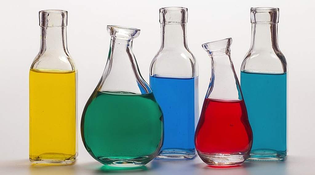 Cele mai periculoase alimente din lume! Majoritatea sunt interzise! (III) – Alimentele cu coloranţi artificiali