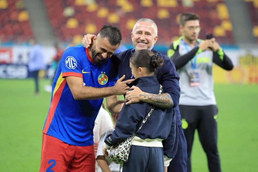 Ce s-a întâmplat pe gazon, imediat după FCSB - Oțelul » Ședință cu Laurențiu Reghecampf