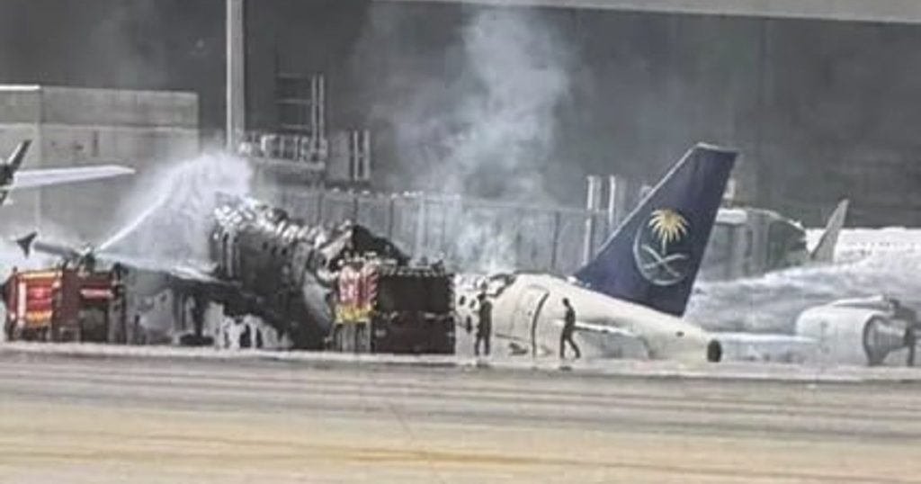 Masacru pe aeroportul internațional din Riad: cel puțin 12 morți și 309 răniți. Donald Trump nu exclude o intervenție militară