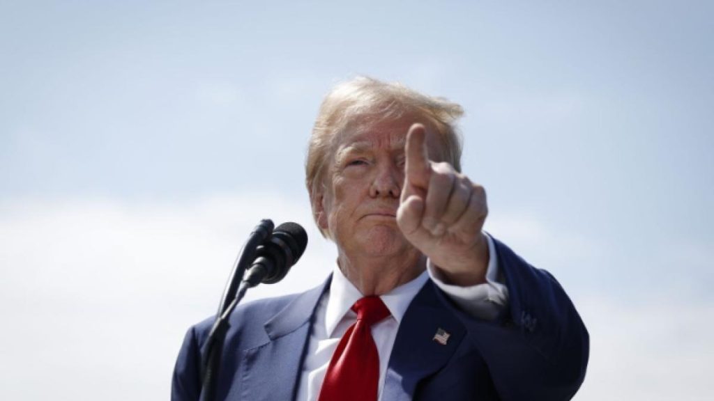 Trump anunță că renunță la eoliene: Germania a fost la două zile de colaps