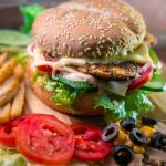 Inteligenţa artificială ar putea schimba preţurile alimentelor şi meniurilor fast-food, prin tarife personalizate pentru fiecare consumator