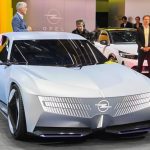 FOTO&VIDEO Renault readuce la viață monovolumul Espace în variantă electrică - Corespondență din Paris