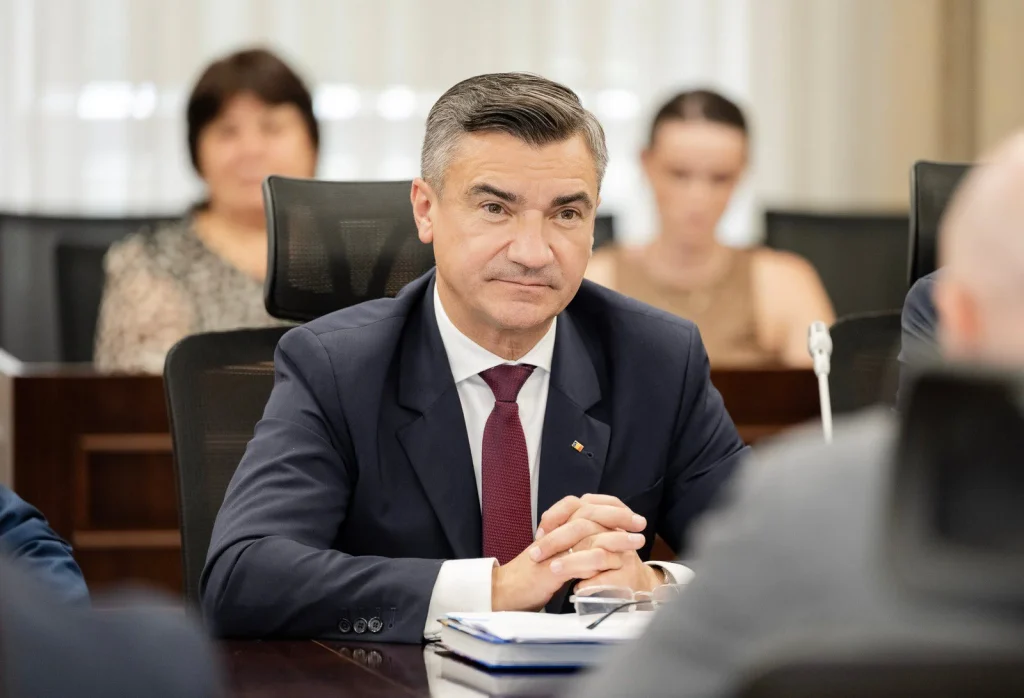 Mihai Chirica, atac la adresa lui Alexandru Muraru: „L-au scăpat din Wuhan”