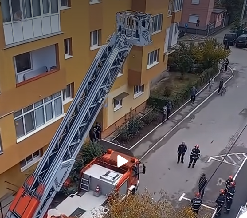 Ce spune poliția despre bărbatul găsit decedat în casă la Câmpia Turzii?