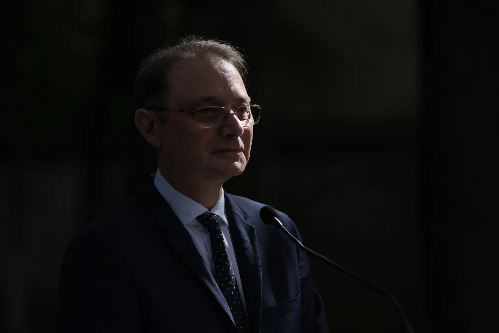 Grupul din Parlament care a anunțat că îl susține pe Luca Niculescu: „Avem un candidat cu șanse reale de a face o treabă foarte bună”