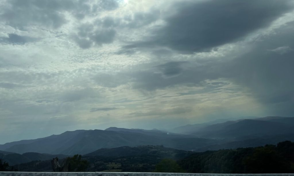 Vremea până în 25 octombrie: temperaturi în scădere și perioade cu ploi. Prognoza meteo pe regiuni