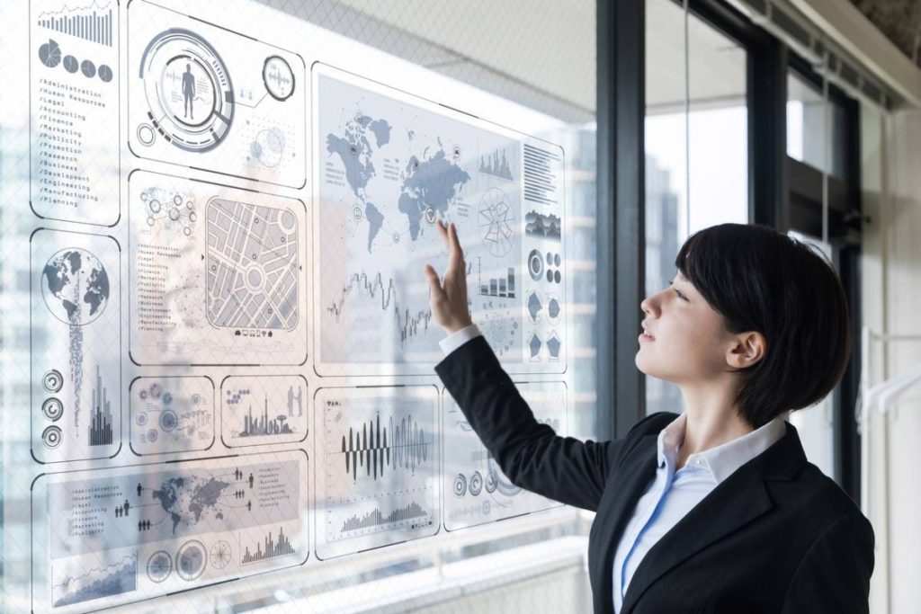 Paradoxul României într-un nou raport internațional: infrastructura digitală este cea mai bună din regiune, rezultatele sunt cele mai slabe. Bulgaria și Serbia trec în fața României la digitalizare
