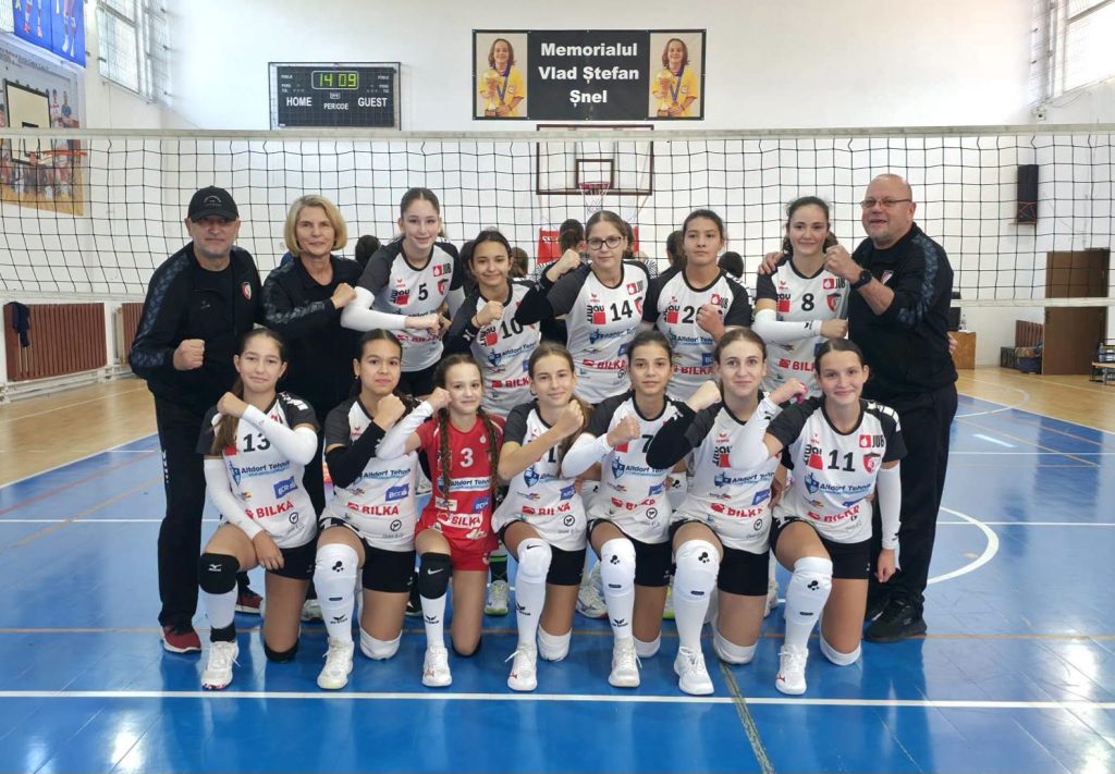 FOTO! Voleiul feminin din Focșani, prezent în Campionatul Național cu trei echipe! CSM Academika Focșani 2007, rezultate promițătoare la U15