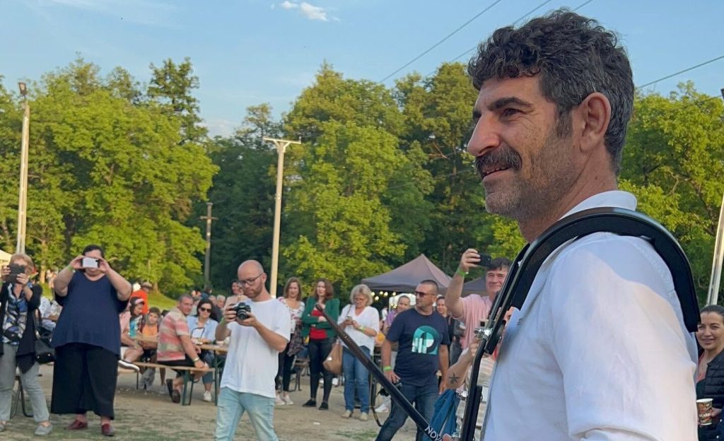 Actorul Cuzin Toma, plasat sub control judiciar după ce a produs un accident rutier, aflându-se sub influența drogurilor și cu permisul suspendat