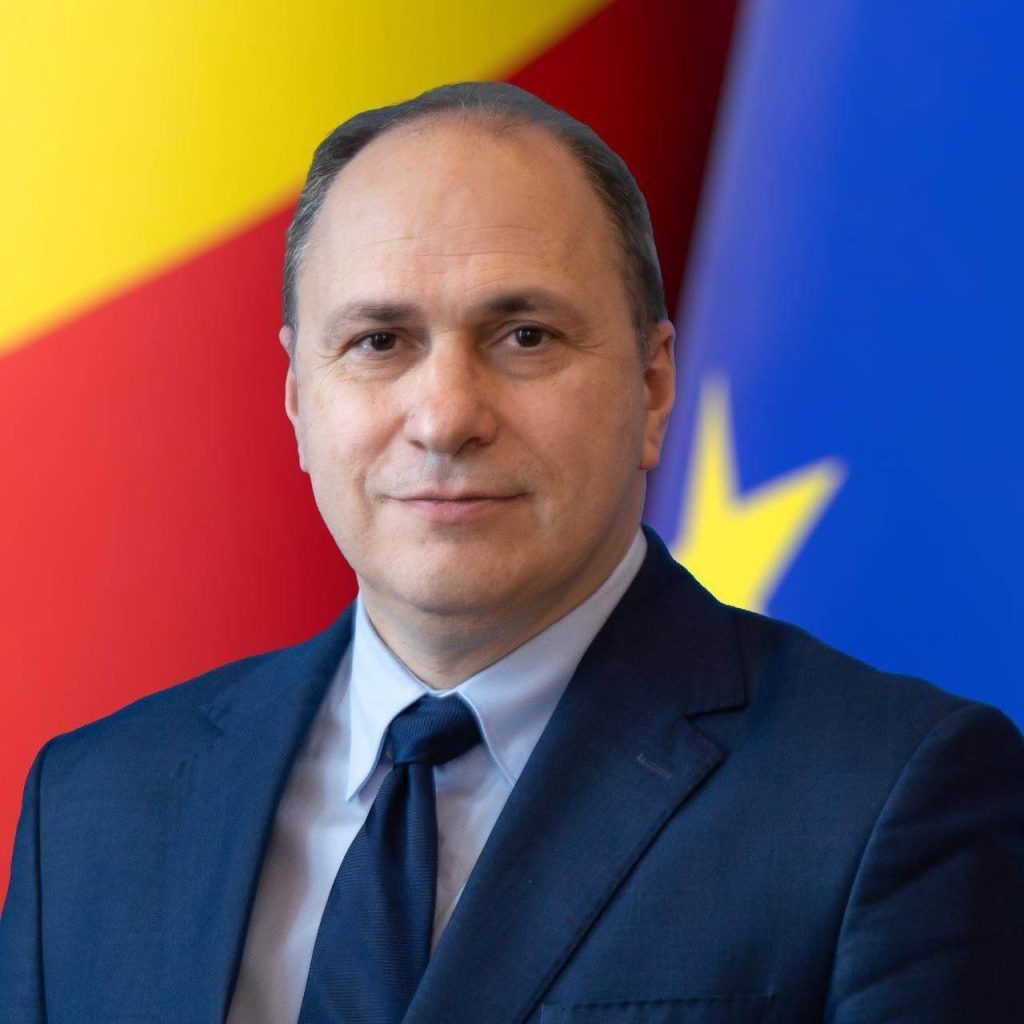 Mihai Dimian: 4.615 candidaţi au promovat proba de evaluare a competenţelor din cadrul concursului pentru directori