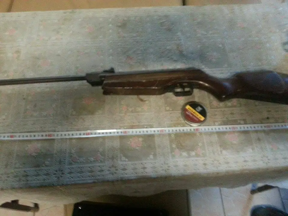 Bărbat condamnat la Turda după ce a fost prins cu o armă! Ce au decis judecătorii și ce se întâmplă cu arma confiscată de poliție