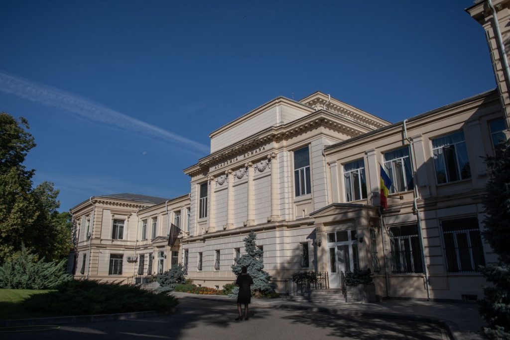 Regizorul Stere Gulea, filozoful Adrian-Paul Iliescu și compozitorul Vladimir Cosma, aleși membri de onoare ai Academiei Române