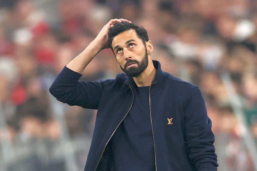 Alvaro Arbeloa, amendat după meciul cu Manchester United