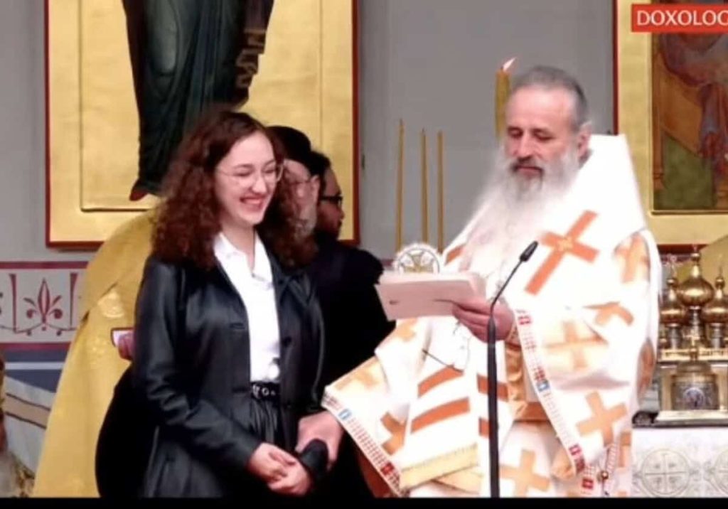 De la strana din Mileanca, la excelență premiată de Înaltpreasfinţitul Teofan, Mitropolitul Moldovei si Bucovinei