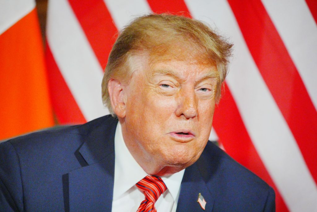 Trump ia în calcul folosirea „mamei tuturor bombelor” împotriva Iranului. Planurile armatei SUA vizează infrastructura energetică și obiective nucleare