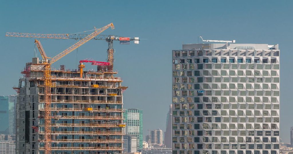 Se caută mii de muncitori în construcții în Dubai. Angajatorul plătește biletele de avion și cazarea
