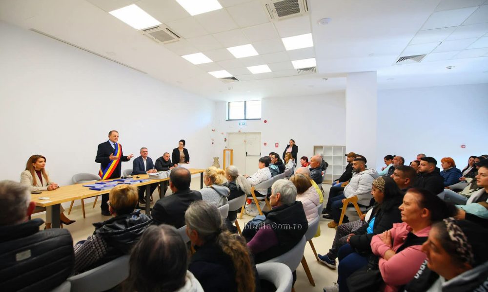 67 de familii din Turda au primit cheile noilor locuințe sociale! Cristian Matei: „Au primit cheia unui nou început!”