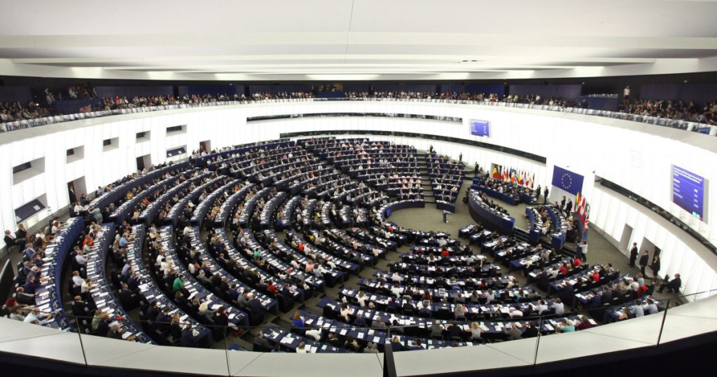 Parlamentul European pregătește o rezoluție privind atacurile Rusiei asupra navelor comerciale din Marea Neagră