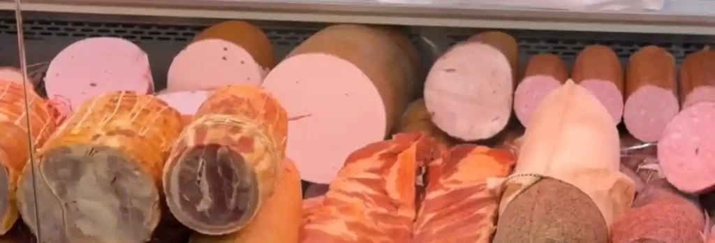 Parizer de porc cu 1% porc. Explicația halucinantă a producătorului
