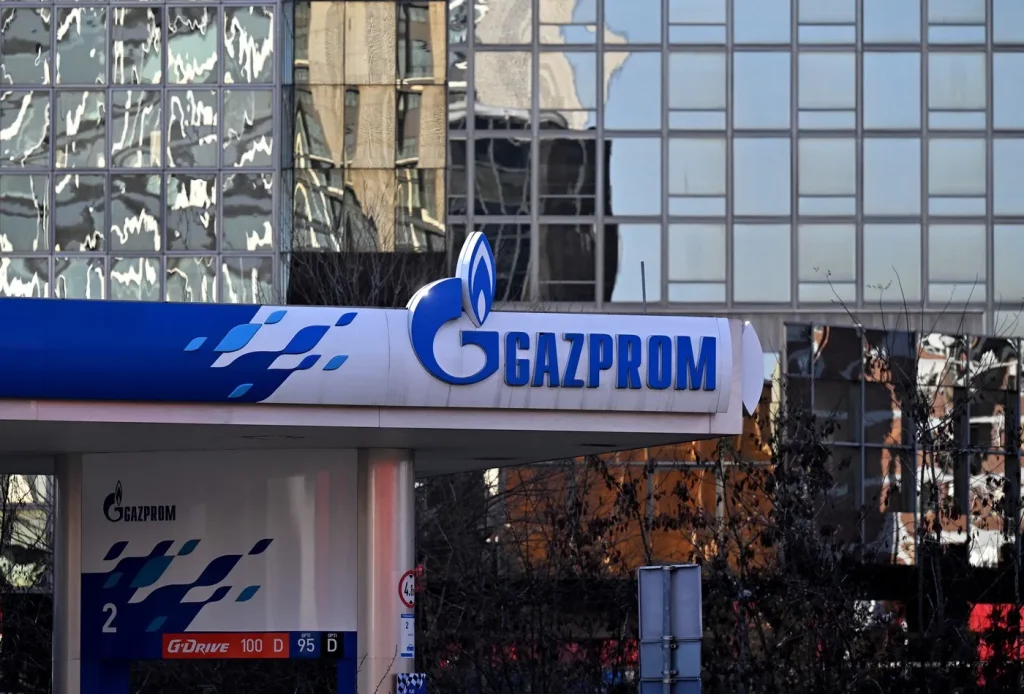 Fostul șef al eMAG a cumpărat benzinăriile Gazprom din România