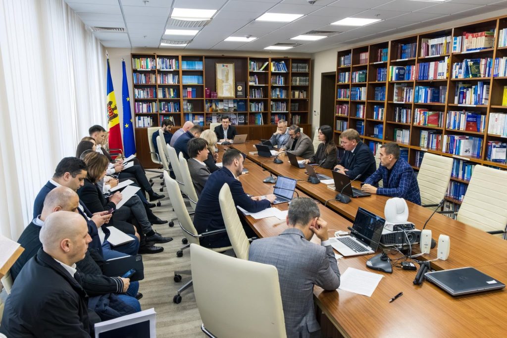 Autoritățile care cumpără vehicule prin proceduri de achiziții publice vor trebui să țină cont de impactul acestora asupra mediului și de eficiența energetică