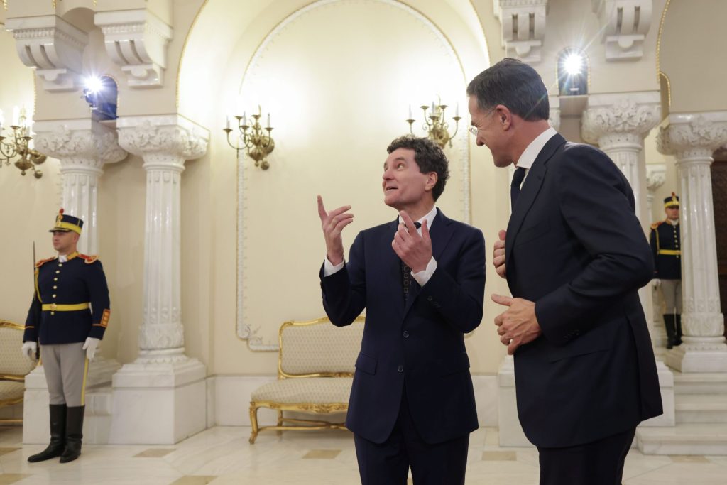 Nicușor Dan se întâlnește cu șeful NATO să discute de navele atacate în apropierea României