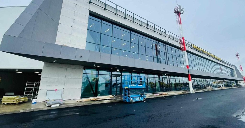 Aeroportul din Timișoara se închide. Toate zborurile vor fi suspendate. Ce trebuie să facă pasagerii care au deja bilete