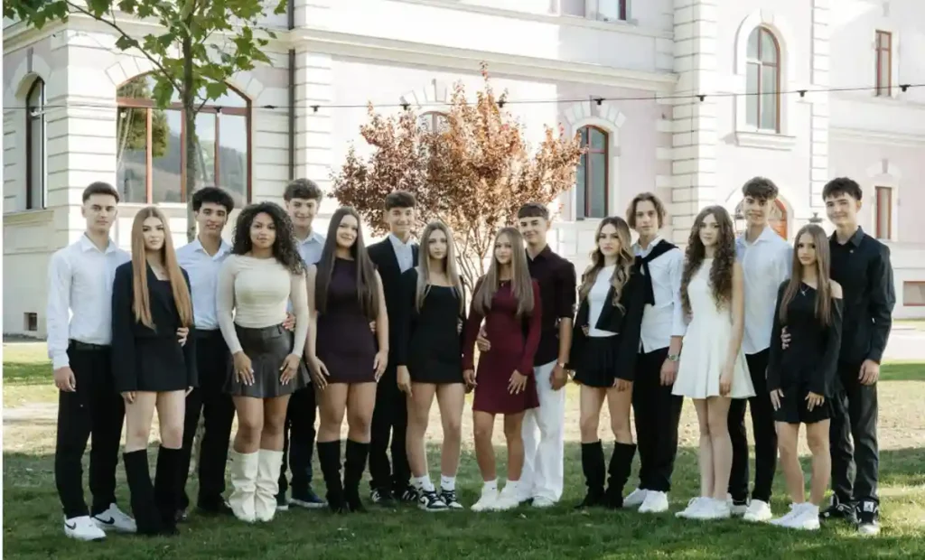 FOTO | Balul Bobocilor 2026, la Colegiul Național ,,Horea, Cloșca și Crișan” din Alba Iulia: Votează-ți acum favoriții pentru Miss și Mister Unirea