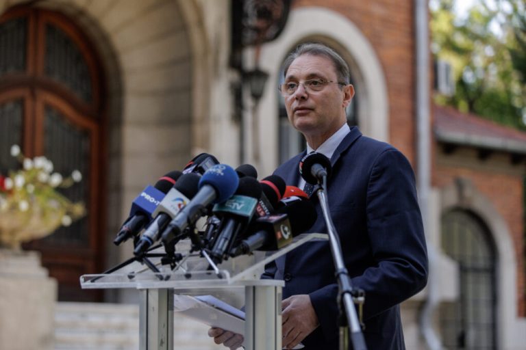 Luca Niculescu anunță un plan de relansare economică în valoare de 5 miliarde de euro „care a început deja să funcționeze”. Ce măsuri vor fi luate pentru mediul de afaceri