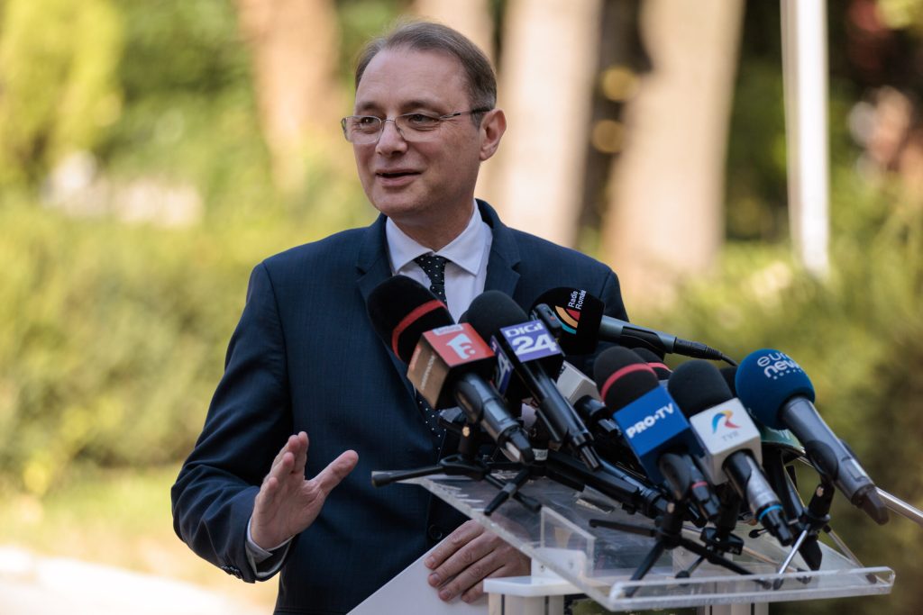 Niculescu: Urmează de urgență rectificarea bugetară. Spitalele și ambulanțele riscă probleme mari