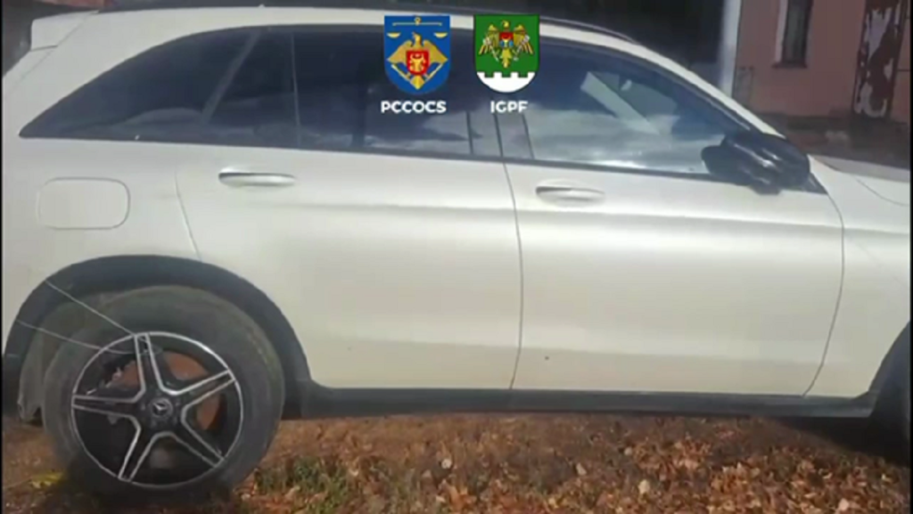 Schemă cu mașini de contrabandă, de 2.500.000 lei, deconspirată. Patru persoane sunt cercetate penal