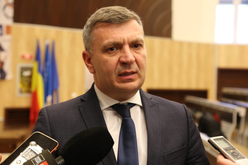 Cristian Toader, manager cu acte-n regulă la spitalul din Reșița. Hurduzeu: „Sunt optimist că vom putea face echipă bună în continuare”