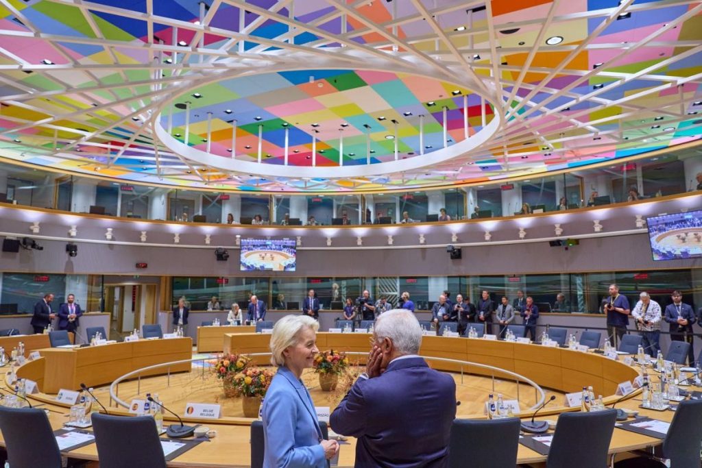 Bugetul UE, blocat la Bruxelles. Liderii europeni nu se înțeleg cum să împartă 1.620 de miliarde de euro