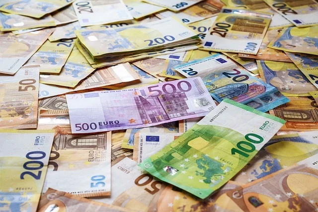 AFIR: Proiecte de peste 700 de milioane de euro depuse pentru producerea şi stocarea energiei de către entităţi publice. Sesiunea se închide pe 20 noiembrie