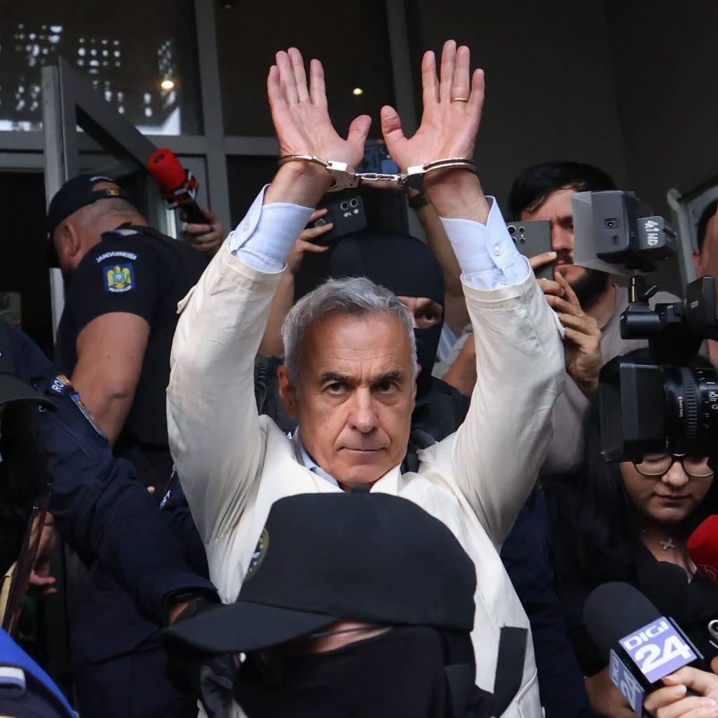 Tribunalul a motivat plasarea în arest la domiciliu a lui Călin Georgescu dar Curtea de Apel nu a stabilit încă data judecării contestației DIICOT.  O FORMĂ DE TORTURĂ: De la data la care s-a decis eliberarea sa, este ținut ABUZIV în arest încă 7 ZILE