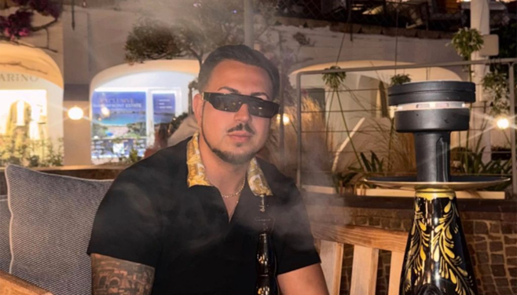 Cât de „milionar” este Prințul Marco, de fapt? Ce cifră de afaceri are barul lui din Roma