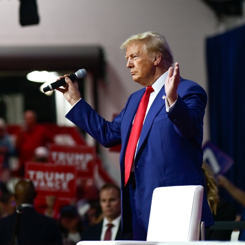 Donald Trump a vrut un ocean cu numele sau: Refuzul ferm primit de la Google cand a cerut redenumirea Atlanticului in Oceanul Trump