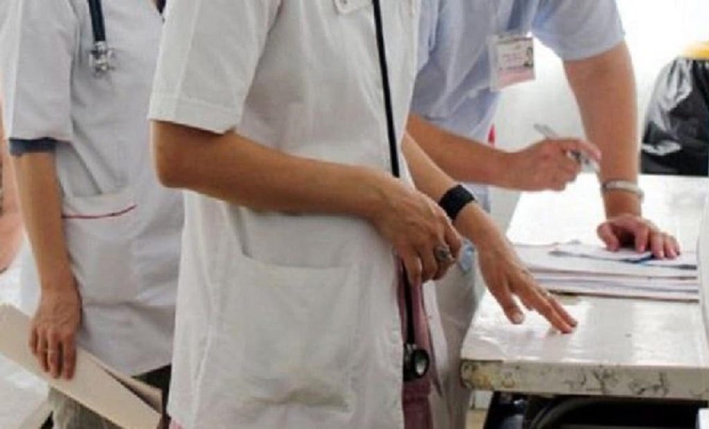 Angajări în spitalele din Prahova. Se caută medici, asistenți, brancardieri și personal de îngrijire