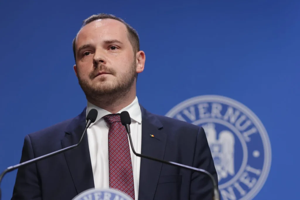 Cum răspunde Alexandru Rogobete după ce Ilie Bolojan a spus că unele spitale au rămas fără bani din cauza modului în care a fost făcut bugetul