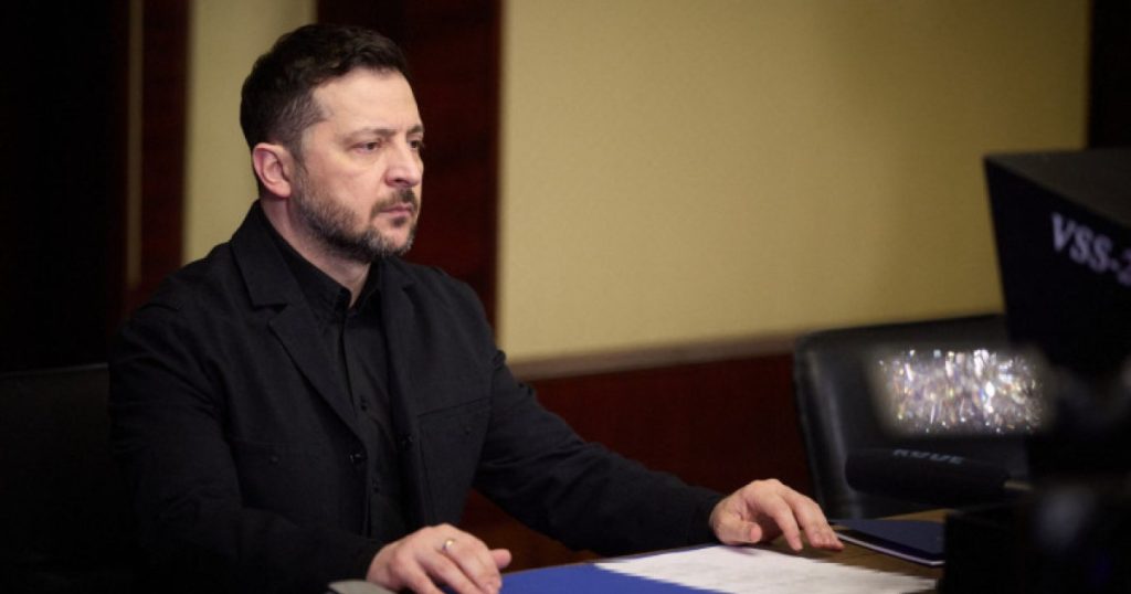 Zelenski îl acuză pe Trump că face presiuni asupra Ucrainei pentru a o determina să capituleze: „Are o relație bună cu Putin”