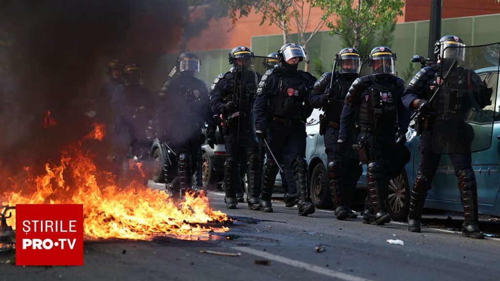 Violenţe în Franţa. Ministrul de interne şi-a dat demisia, dar președintele Emmanuel Macron i-a refuzat-o
