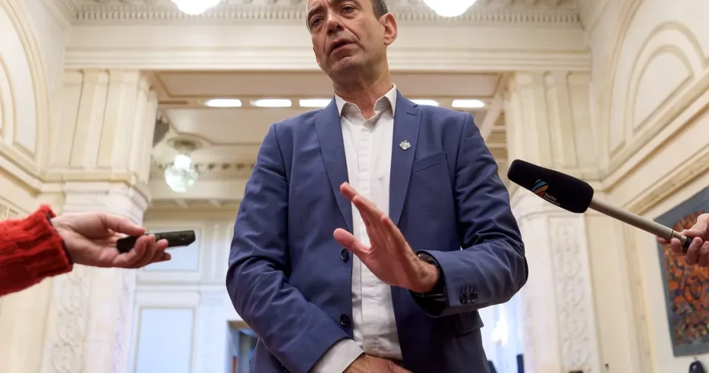UDMR anunță că votează Guvernul Niculescu, dar avertizează că ar putea cădea în patru luni: „E greu de spus”