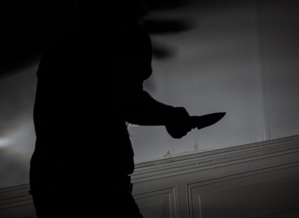 Va răspunde penal elevul-atacator din Bistrița? Proiect de lege în dezbatere parlamentară pentru reducerea limitei de vârstă a răspunderii penale de la 14 la 12 ani